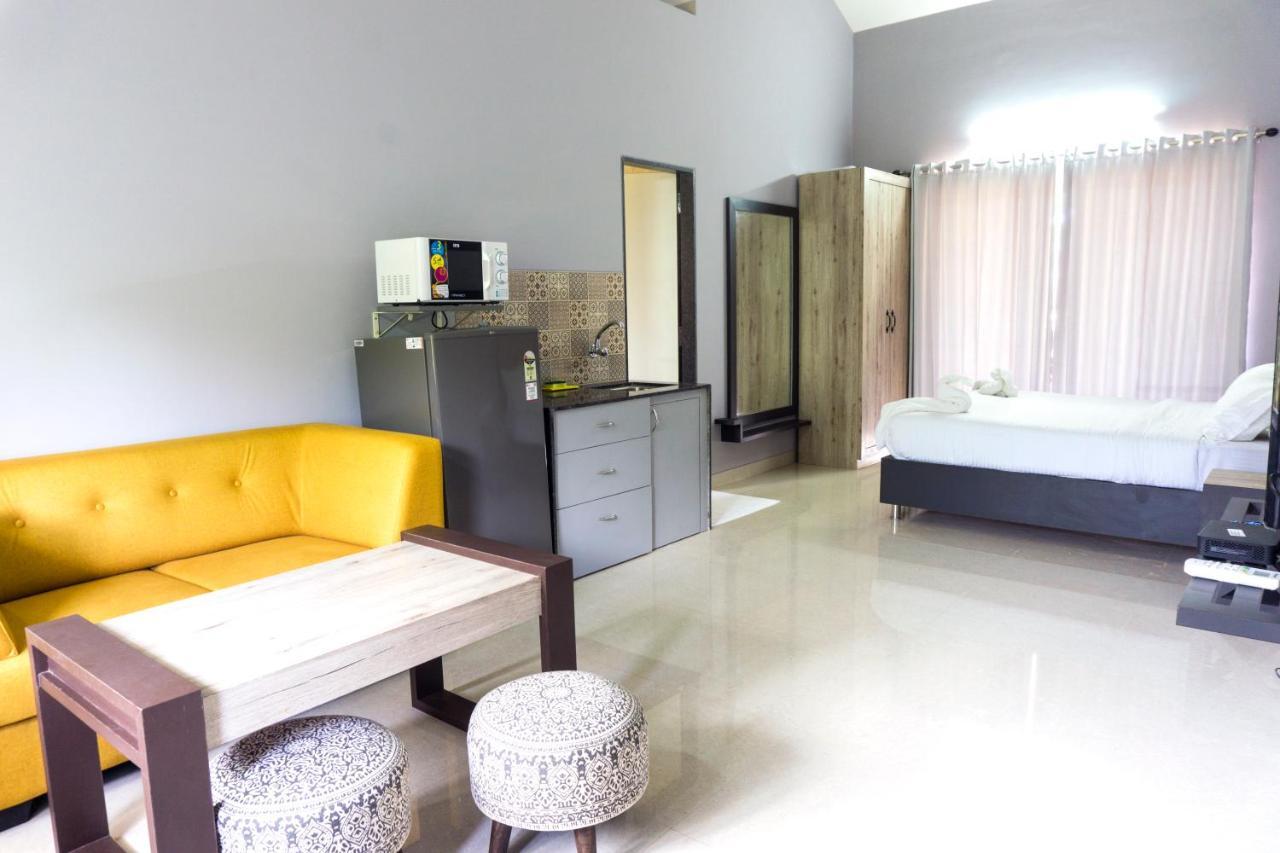 Passions De Goa Hotel Anjuna Exterior photo
